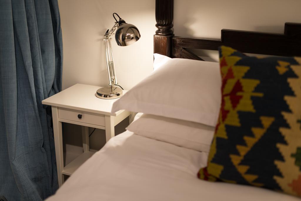 The Holford Arms Bed and Breakfast Tetbury Exterior foto