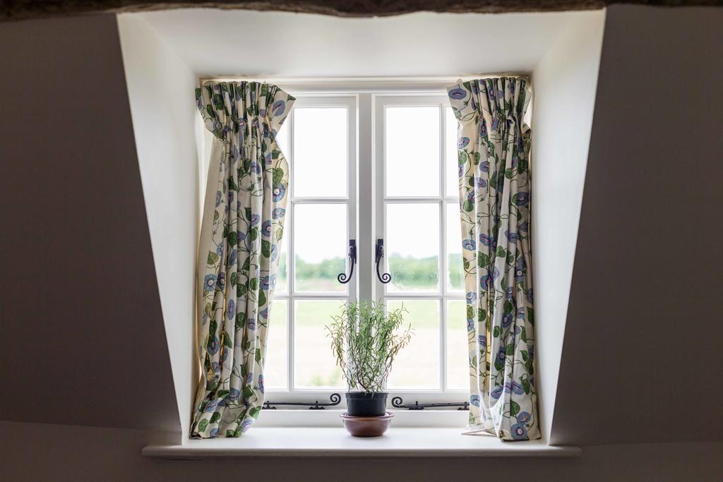 The Holford Arms Bed and Breakfast Tetbury Exterior foto